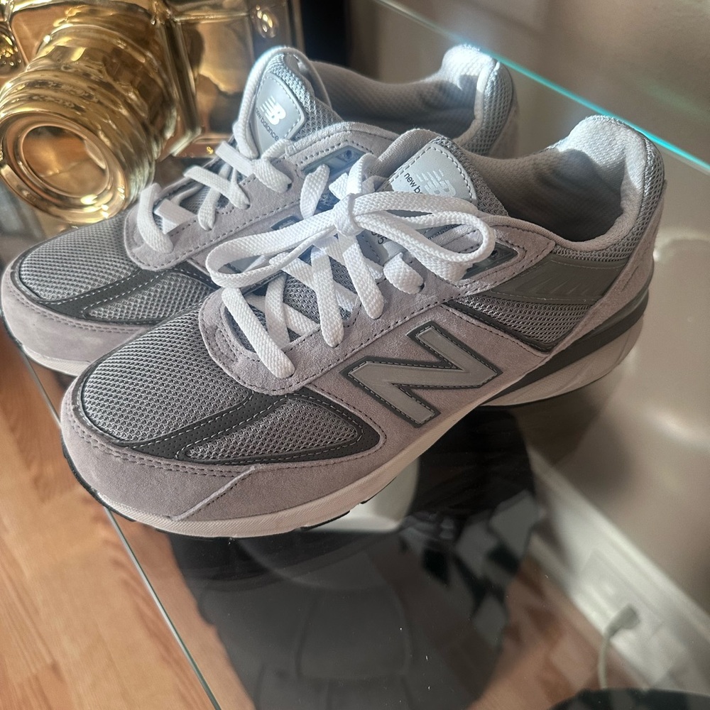 New Balance 990 v5 size 7